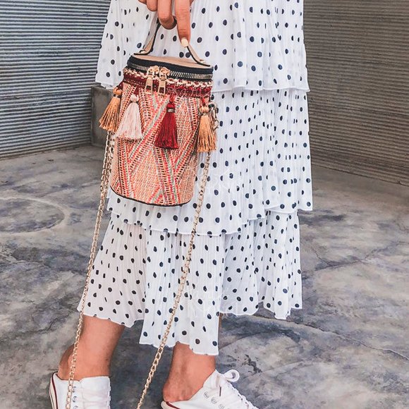 "Staycation" Tassle red bucket bag purse - Picture 4 of 8